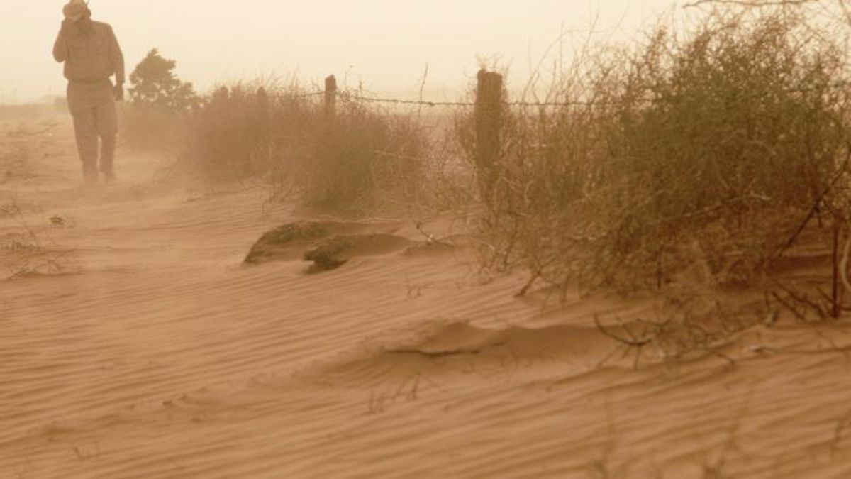 Sun, sand and floods